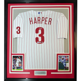 Camiseta de béisbol auténtica de los Philadelphia Phillies de 35 x 39, enmarcada, autografiada y firmada por Bryce Harper. Fanáticos y MLB COA.