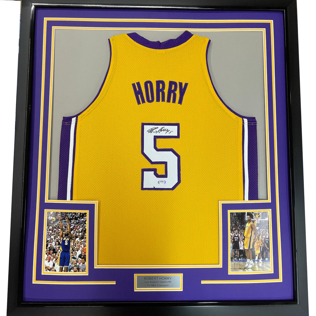 Camiseta de baloncesto amarilla de Los Ángeles LA, enmarcada, autografiada y firmada por Robert Horry, 35 x 39, PSA/CÓDIGO DE AUTÉNTICO/ADN.