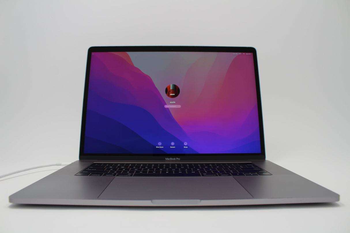 2016 Apple MacBook Pro 15-inch i7 2.7GHz 16GB RAM 512GB SSD AMD 455 | Excellent