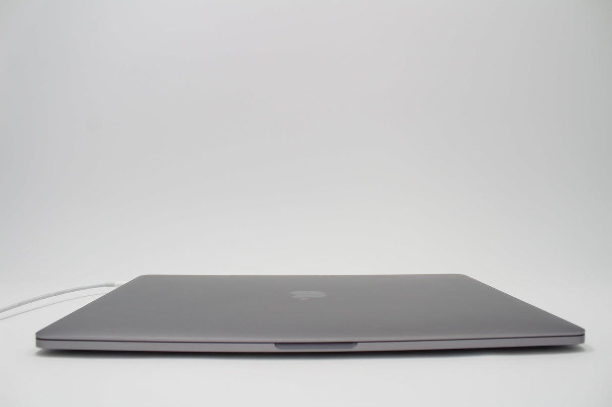 2016 Apple MacBook Pro 15-inch i7 2.7GHz 16GB RAM 512GB SSD AMD 455 | Excellent