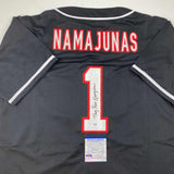 Camiseta negra de Ultimate Fighting de Thug Rose Namajunas UFC MMA autografiada/firmada con certificado de autenticidad de PSA/ADN
