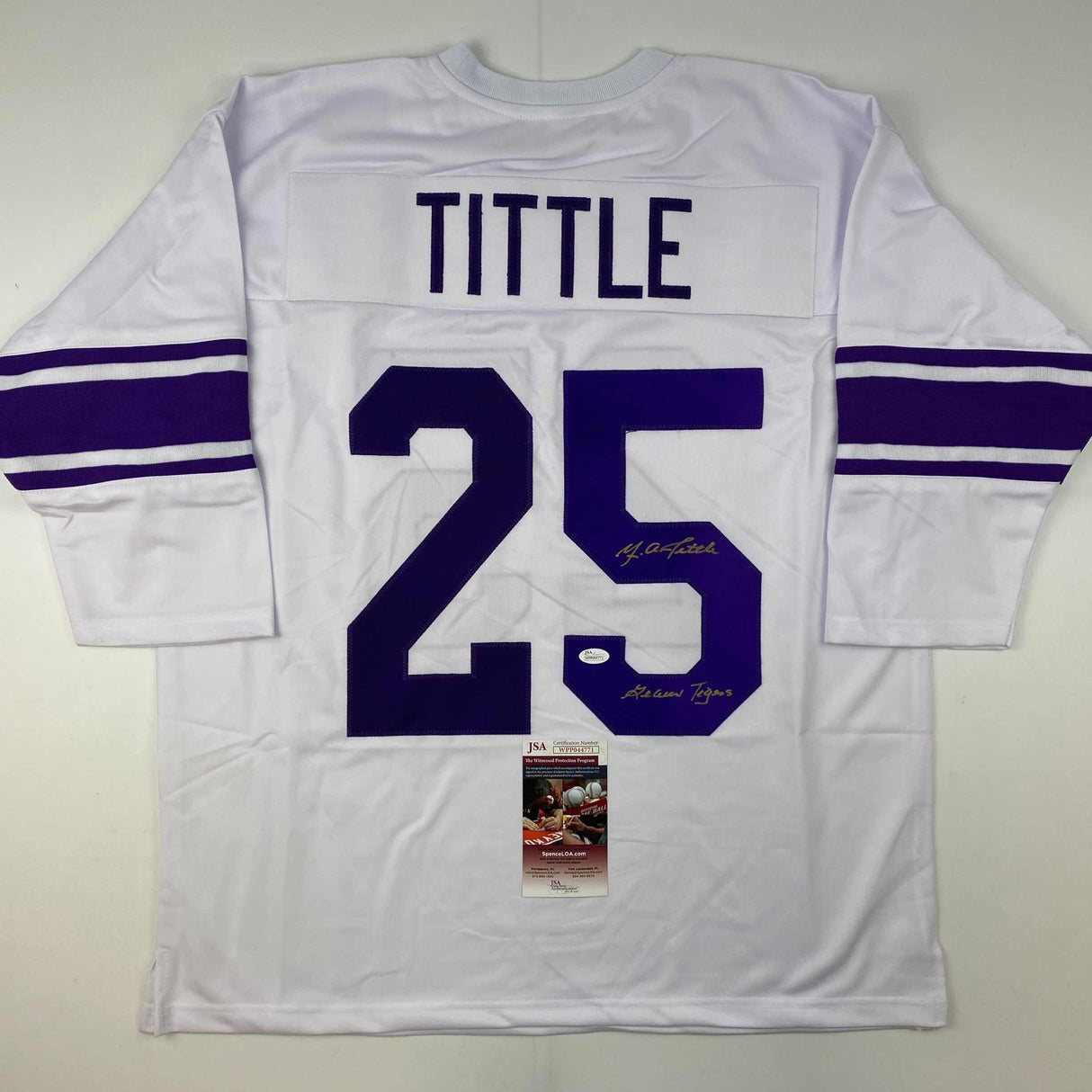 Camiseta de fútbol americano universitario autografiada/firmada YA YA con título inscrito Geaux Tigers LSU blanca JSA COA