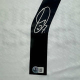 Camiseta de fútbol blanca del Real Madrid autografiada/firmada por Vini Vinicius Jr. #7 Beckett BAS COA