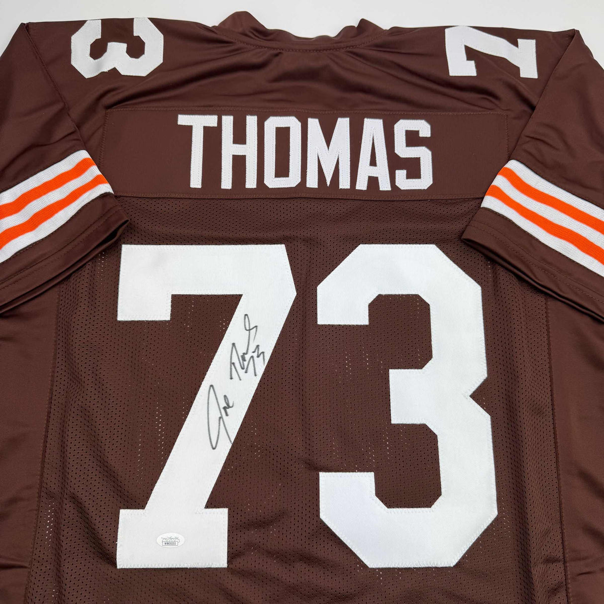 Camiseta de fútbol americano autografiada/firmada de Joe Thomas Cleveland Brown JSA COA