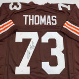 Camiseta de fútbol americano autografiada/firmada de Joe Thomas Cleveland Brown JSA COA