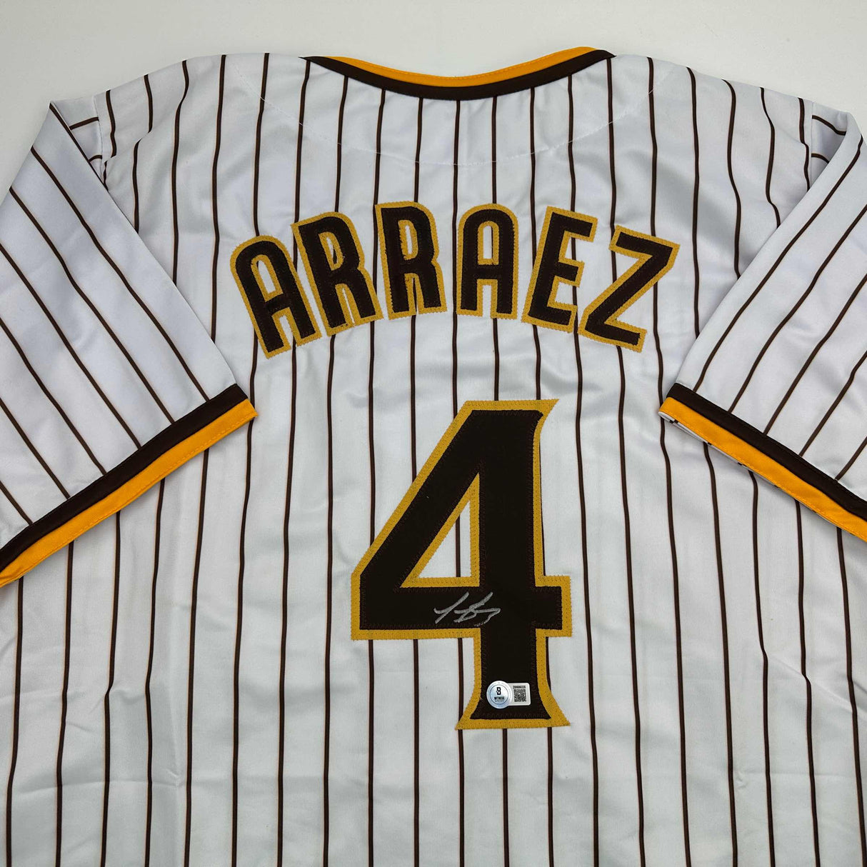 Camiseta de béisbol a rayas de San Diego de Luis Arraez autografiada/firmada Beckett BAS COA