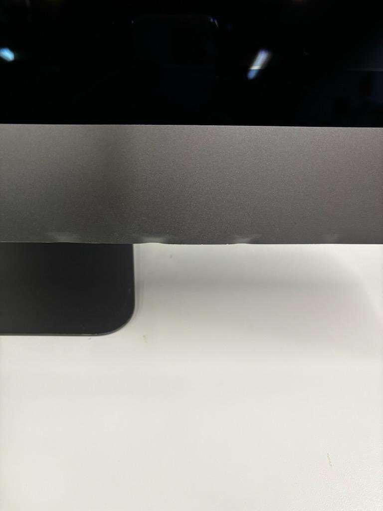 2017 Apple iMac Pro 5K 27-inch 10-Core Xeon W – 128GB RAM 2TB SSD | Radeon Pro Vega 56
