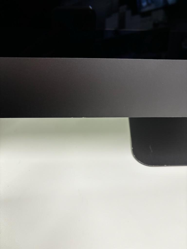 2017 Apple iMac Pro 5K 27-inch 10-Core Xeon W – 128GB RAM 2TB SSD | Radeon Pro Vega 56