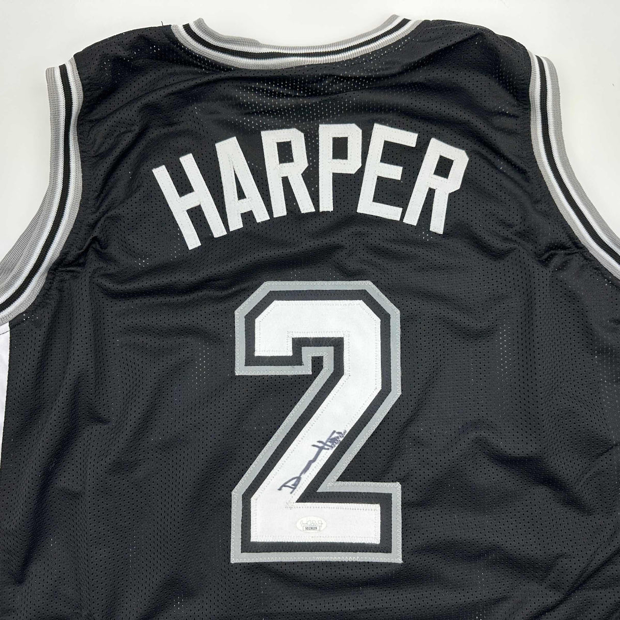 Camiseta de baloncesto negra de San Antonio autografiada y firmada por Dylan Harper (JSA COA)