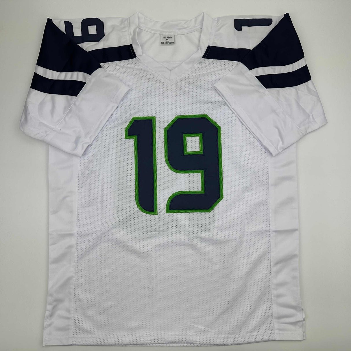 Camiseta de fútbol blanca de Seattle autografiada/firmada por Jake Bobo JSA COA
