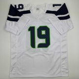 Camiseta de fútbol blanca de Seattle autografiada/firmada por Jake Bobo JSA COA
