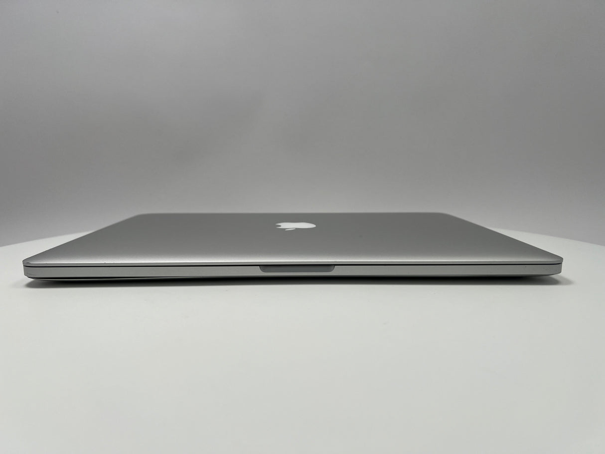 2015 MacBook Pro 15-inch i7 2.8GHz – 16GB RAM 1TB SSD AMD R9 M370X | For Parts Only