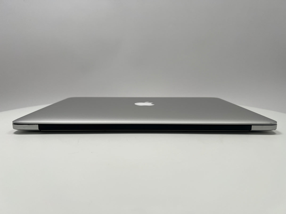 2015 MacBook Pro 15-inch i7 2.8GHz – 16GB RAM 1TB SSD AMD R9 M370X | For Parts Only