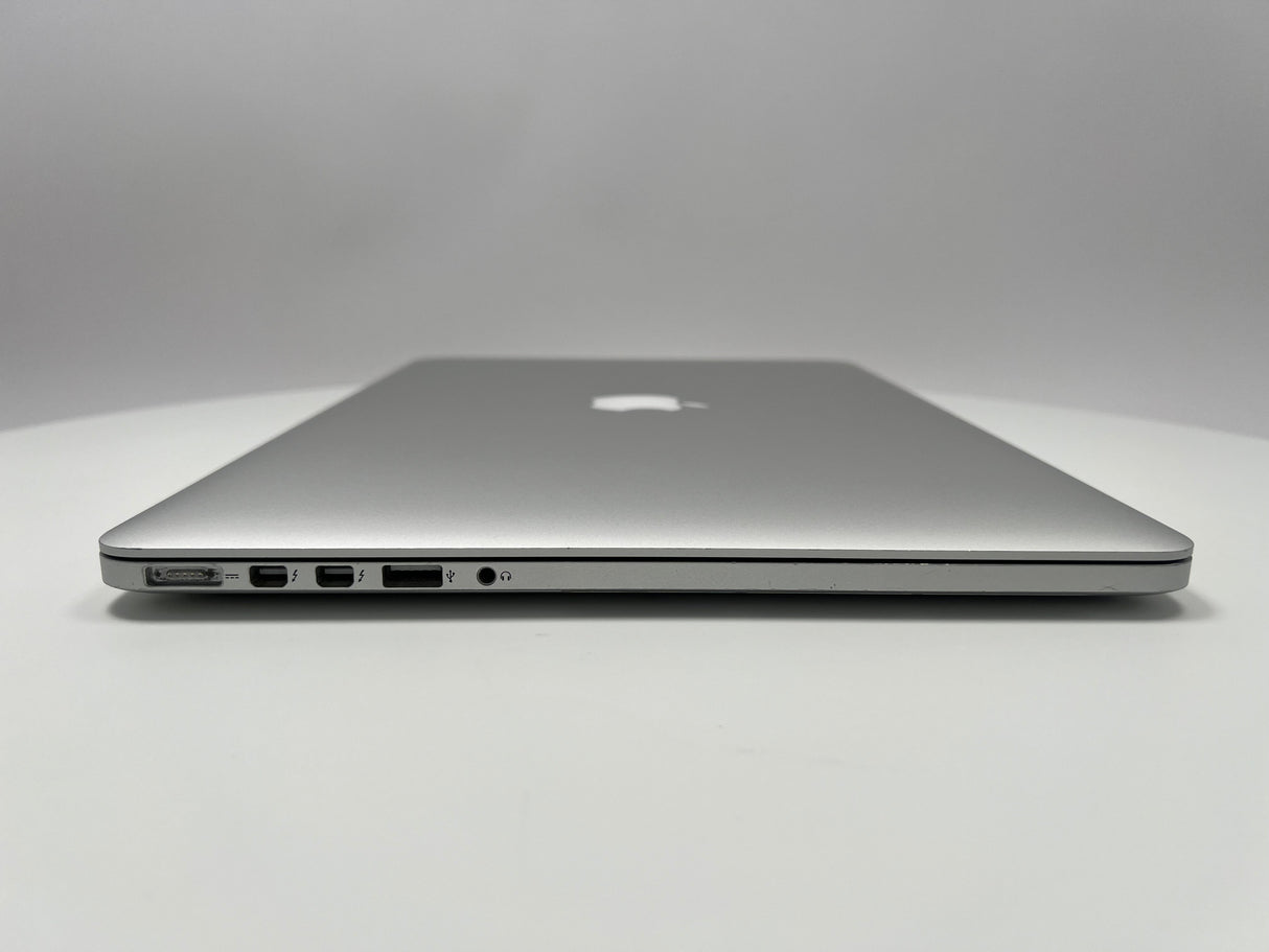 2015 MacBook Pro 15-inch i7 2.8GHz – 16GB RAM 1TB SSD AMD R9 M370X | For Parts Only