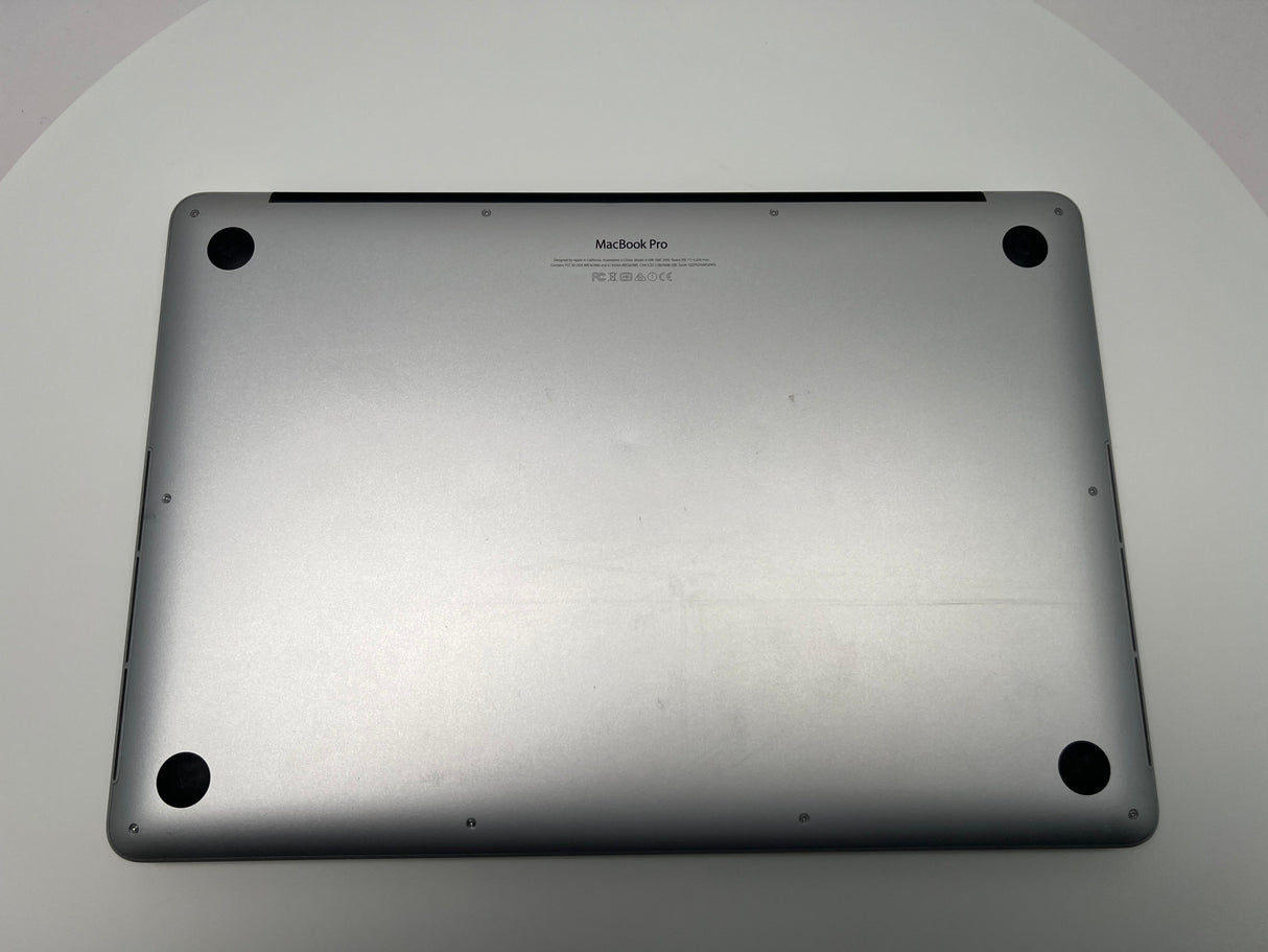 2015 MacBook Pro 15-inch i7 2.8GHz – 16GB RAM 1TB SSD AMD R9 M370X | For Parts Only