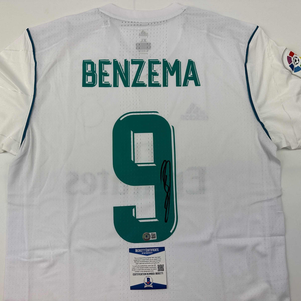 Autographed/Signed Karim Benzema Real Madrid 2017-18 White Soccer Jersey Beckett BAS COA