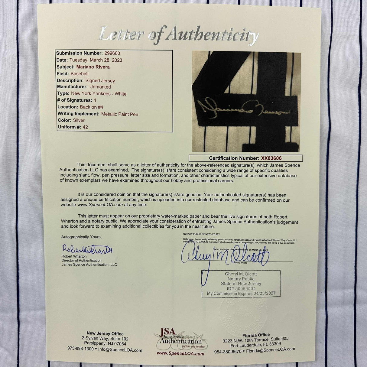 Camiseta de béisbol a rayas de Nueva York autografiada/firmada por Mariano Rivera JSA COA/LOA