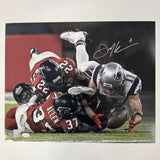 Foto de fútbol americano de 16 x 20 de los New England Patriots autografiada y firmada por Julian Edelman (JSA COA)