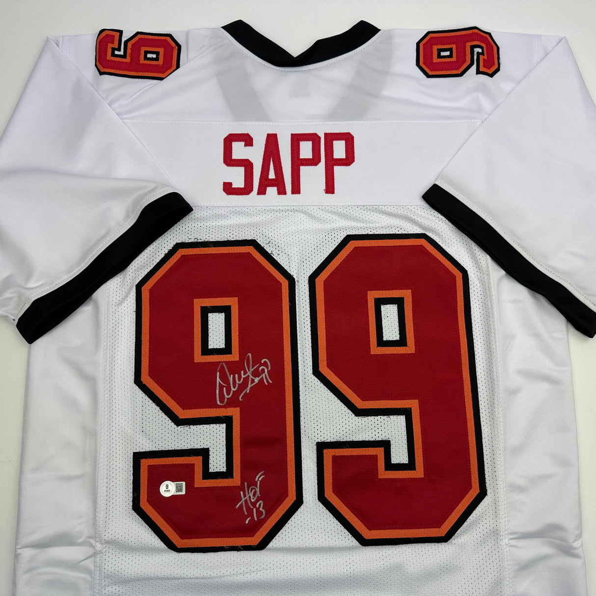 Camiseta de fútbol americano blanca de Tampa Bay autografiada/firmada por Warren Sapp, HOF 13, Beckett BAS COA