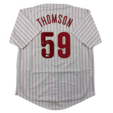 Camiseta de béisbol a rayas de Filadelfia autografiada/firmada por Rob Thomson Beckett BAS COA