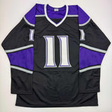Camiseta de hockey negra autografiada/firmada de Anze Kopitar Los Angeles LA Beckett BAS COA #2