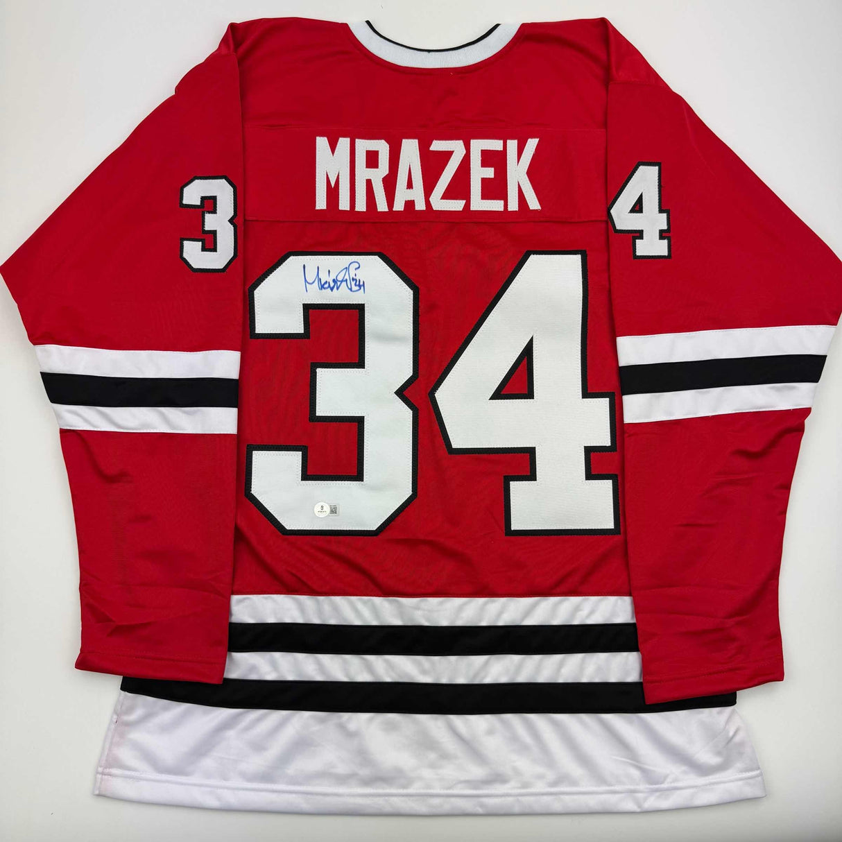 Camiseta de hockey roja de Chicago autografiada/firmada por Petr Mrazek Beckett BAS COA