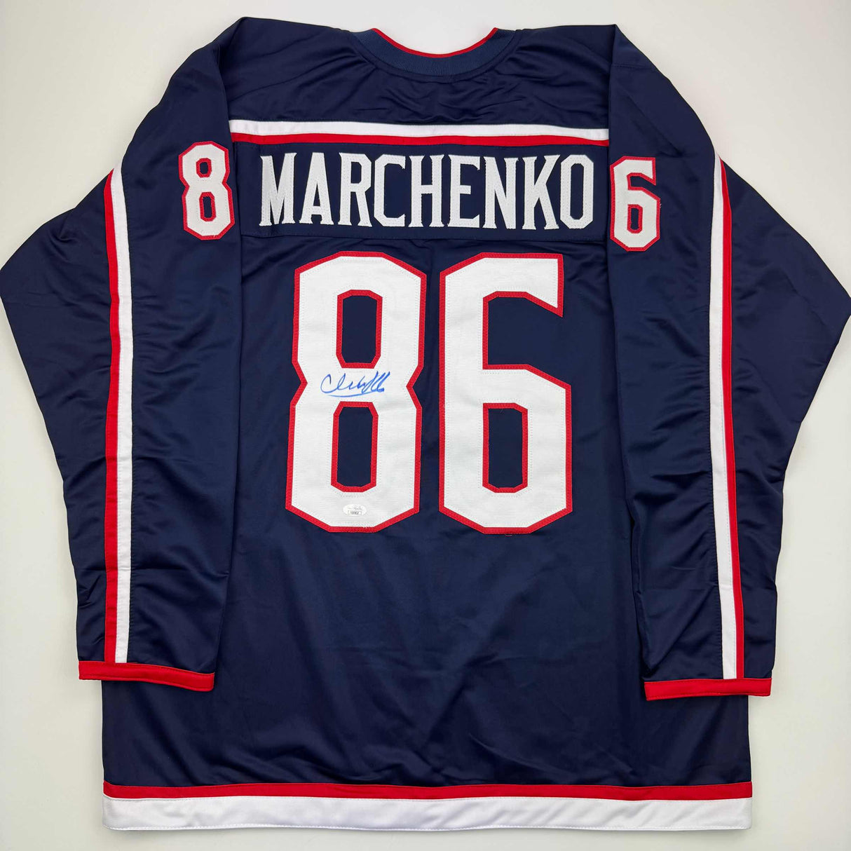 Camiseta de hockey azul Columbus de Kirill Marchenko autografiada/firmada JSA COA