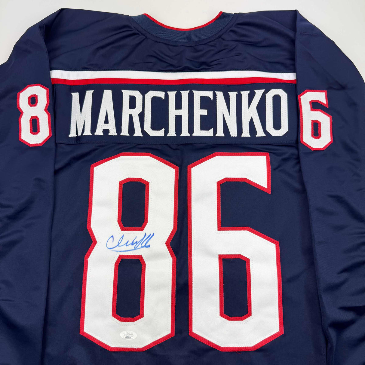 Camiseta de hockey azul Columbus de Kirill Marchenko autografiada/firmada JSA COA