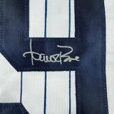 Camiseta de béisbol a rayas de Nueva York autografiada/firmada por Aaron Boone Beckett BAS COA