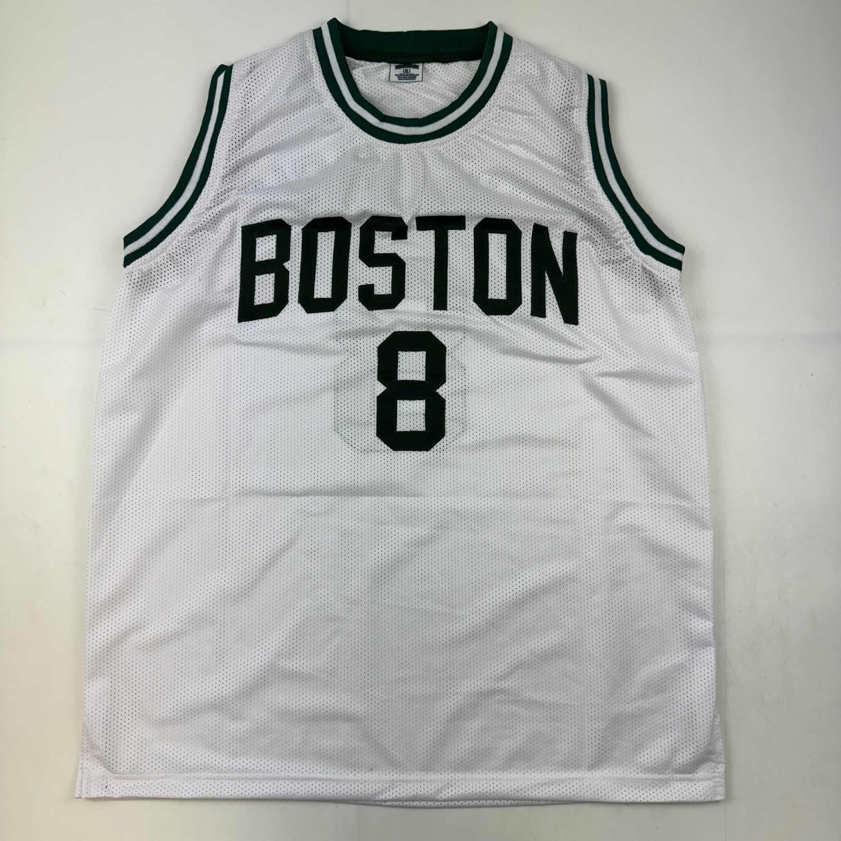 Camiseta de baloncesto blanca de Boston autografiada/firmada por Kristaps Porzingis (JSA COA)