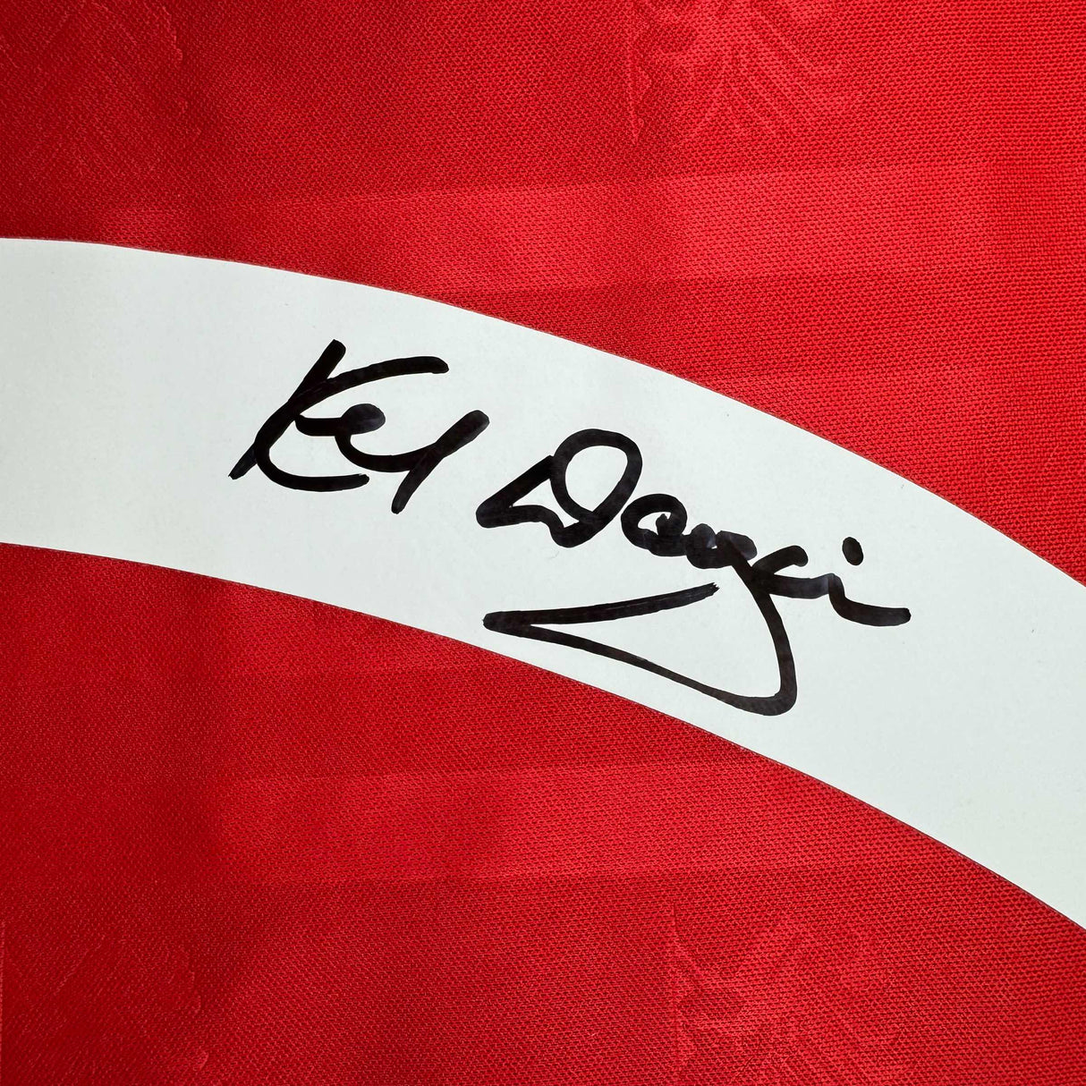 Camiseta de fútbol enmarcada, autografiada y firmada por Kenny Dalglish, 35 x 39, Liverpool Red Crown Paints, Beckett BAS COA