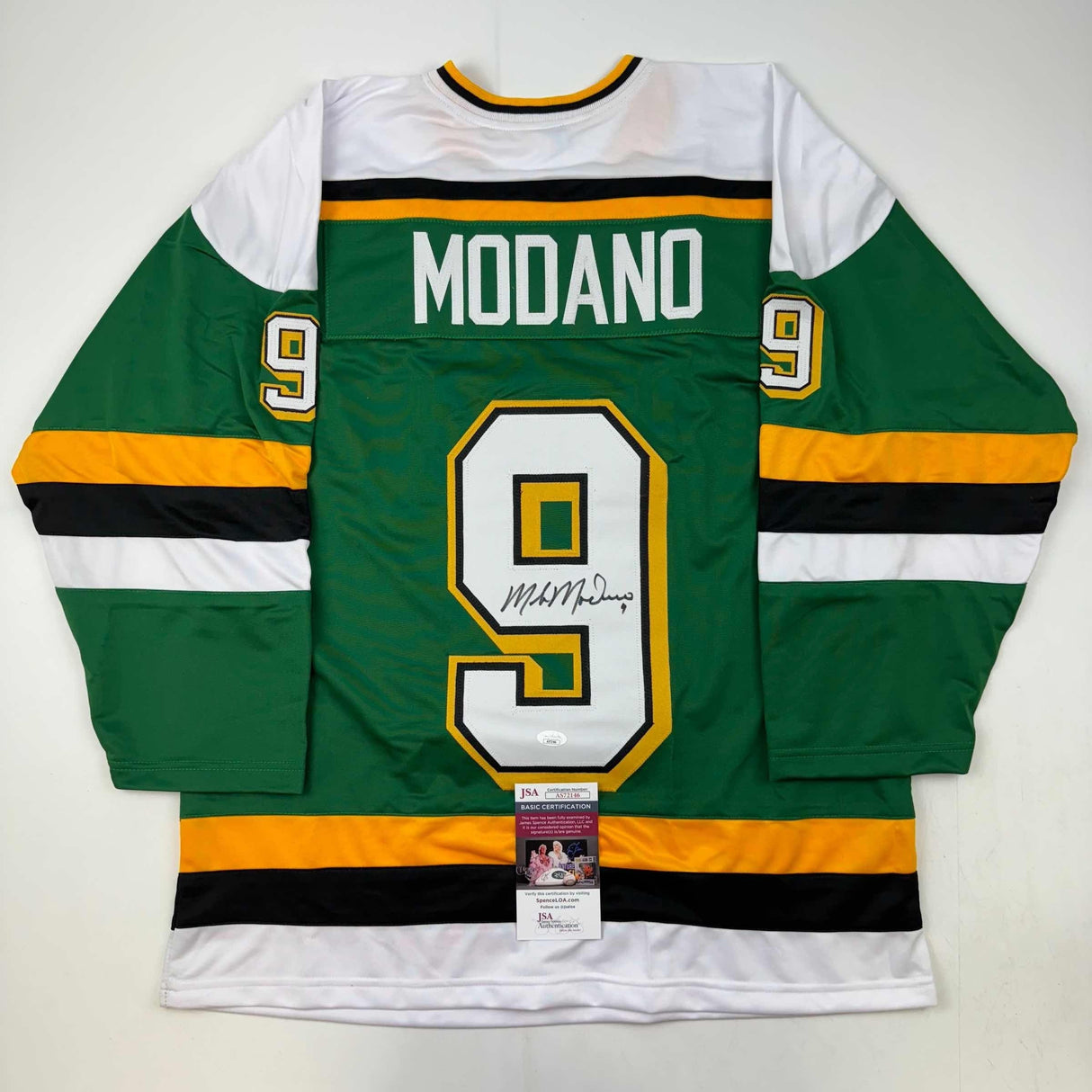 Camiseta de hockey verde de Minnesota de Mike Modano autografiada/firmada Beckett BAS COA