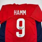 Camiseta roja de la selección de fútbol de Estados Unidos de Mia Hamm autografiada/firmada por Beckett BAS COA para la Copa del Mundo