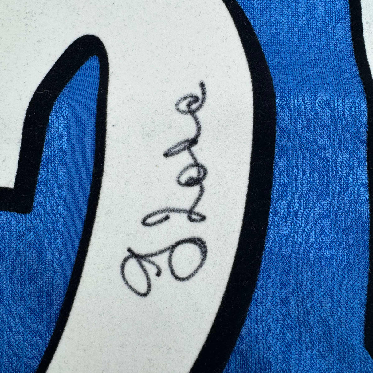 Camiseta de fútbol azul del Chelsea FC Beckett BAS COA, enmarcada, autografiada y firmada por Gianfranco Zola, 35 x 39
