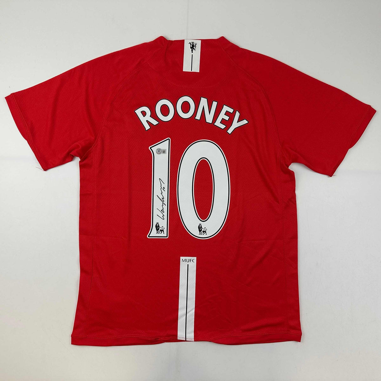 Camiseta de fútbol roja del Manchester United 2008 de Wayne Rooney autografiada y firmada por Beckett BAS COA
