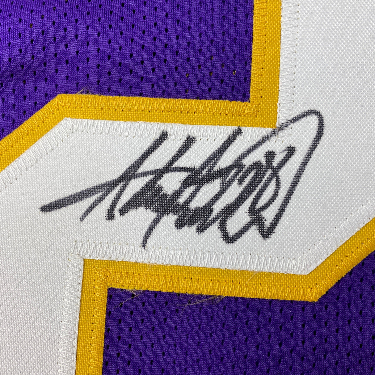 Camiseta de fútbol morado de Minnesota autografiada/firmada por Adrian Peterson Beckett BAS COA