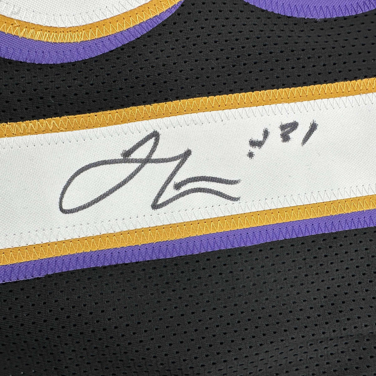 Camiseta de fútbol negra de Baltimore autografiada/firmada por Jamal Lewis (JSA COA)