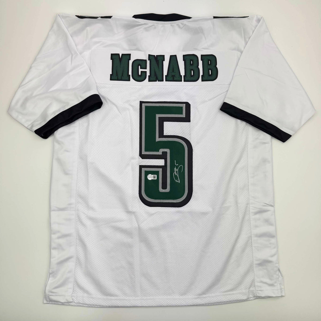 Camiseta de fútbol blanca de Filadelfia autografiada/firmada por Donovan McNabb (JSA COA)