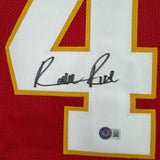 Camiseta de fútbol americano roja de Kansas City autografiada/firmada por Rashee Rice Beckett BAS COA