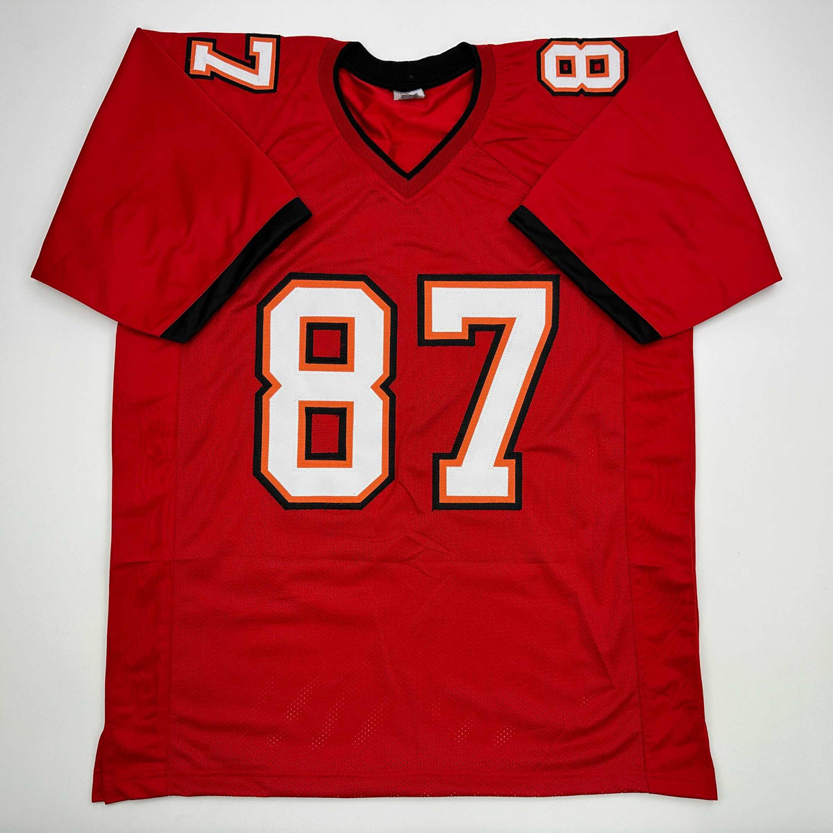 Camiseta de fútbol roja de Tampa Bay autografiada/firmada por Rob Gronkowski (JSA COA)