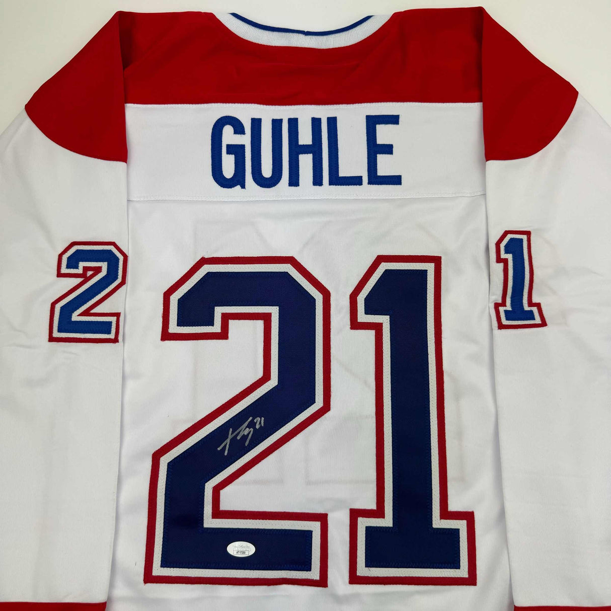 Camiseta de hockey blanca de Montreal autografiada/firmada por Kaiden Guhle (JSA COA)
