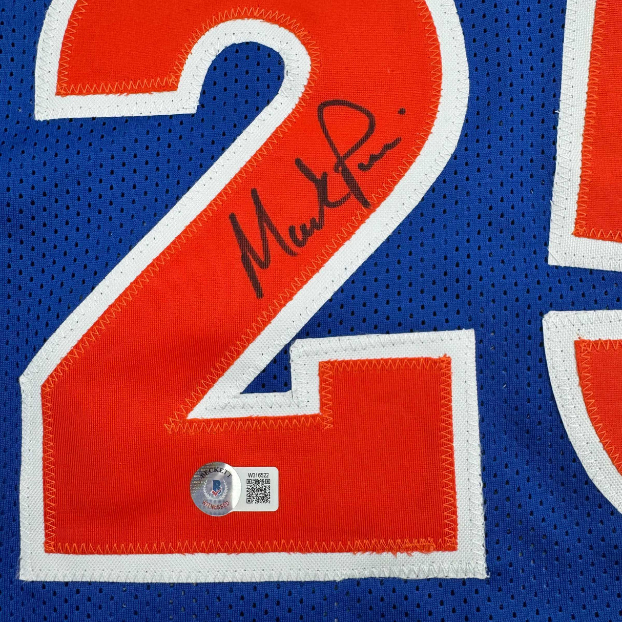 Camiseta de baloncesto azul Cleveland Beckett BAS COA autografiada/firmada por Mark Price