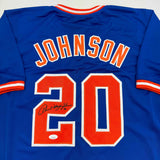 Camiseta de béisbol azul de Nueva York autografiada y firmada por Howard Johnson "HOJO" (JSA COA)
