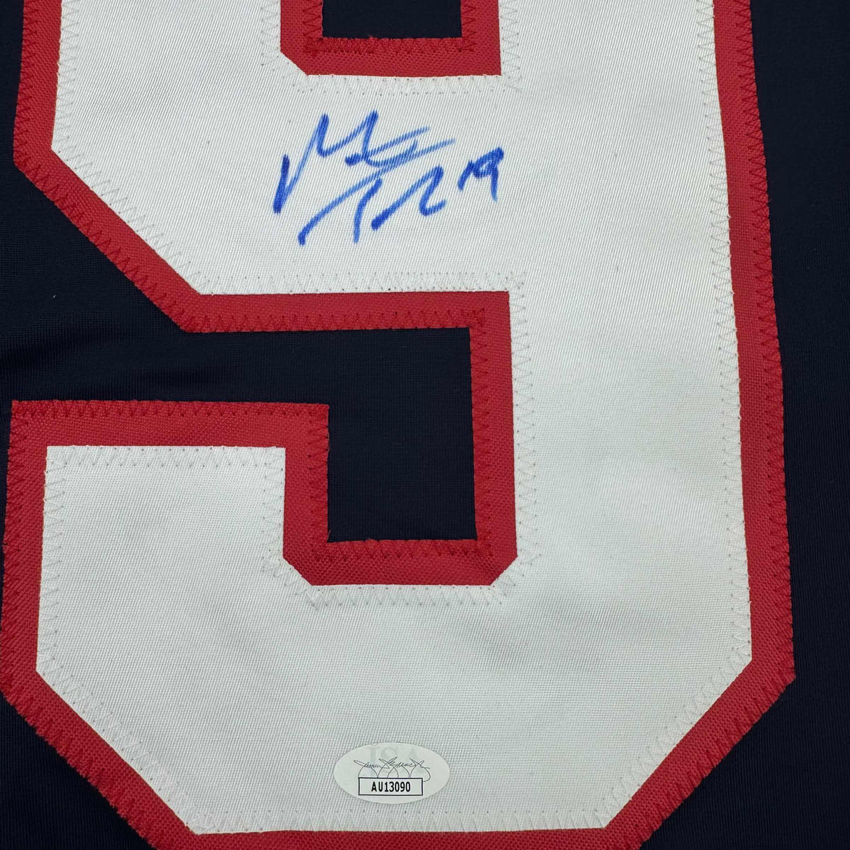 Camiseta de hockey azul de Florida, enmarcada, autografiada y firmada por Matthew Tkachuk, 35 x 39, JSA COA