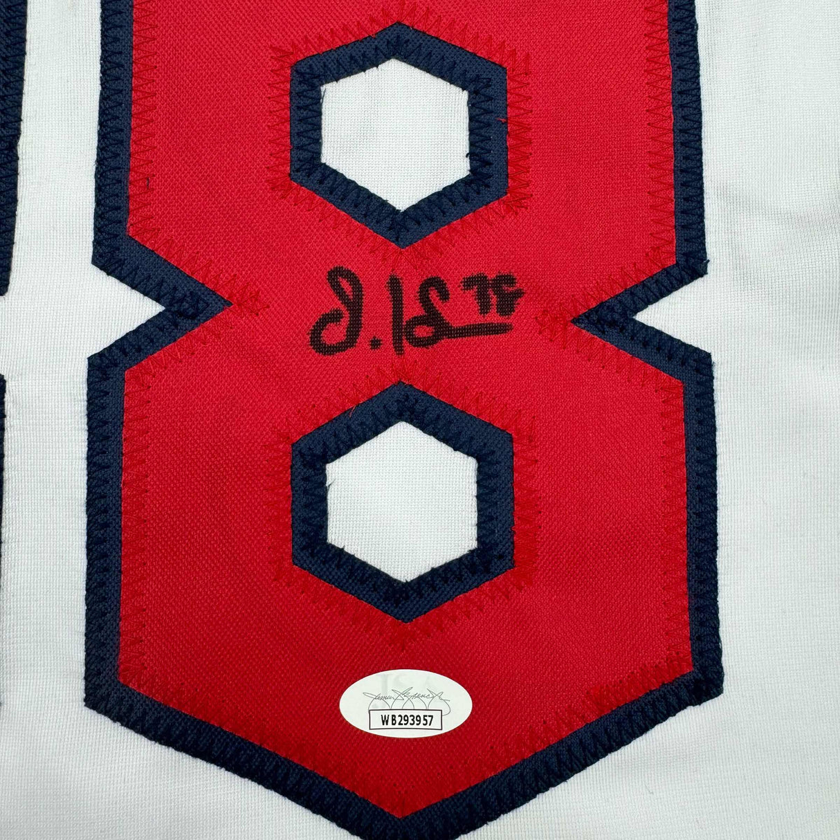 Camiseta de béisbol blanca de Cleveland autografiada/firmada por Steven Kwan (JSA COA)