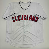 Camiseta de béisbol blanca de Cleveland autografiada/firmada por Steven Kwan (JSA COA)