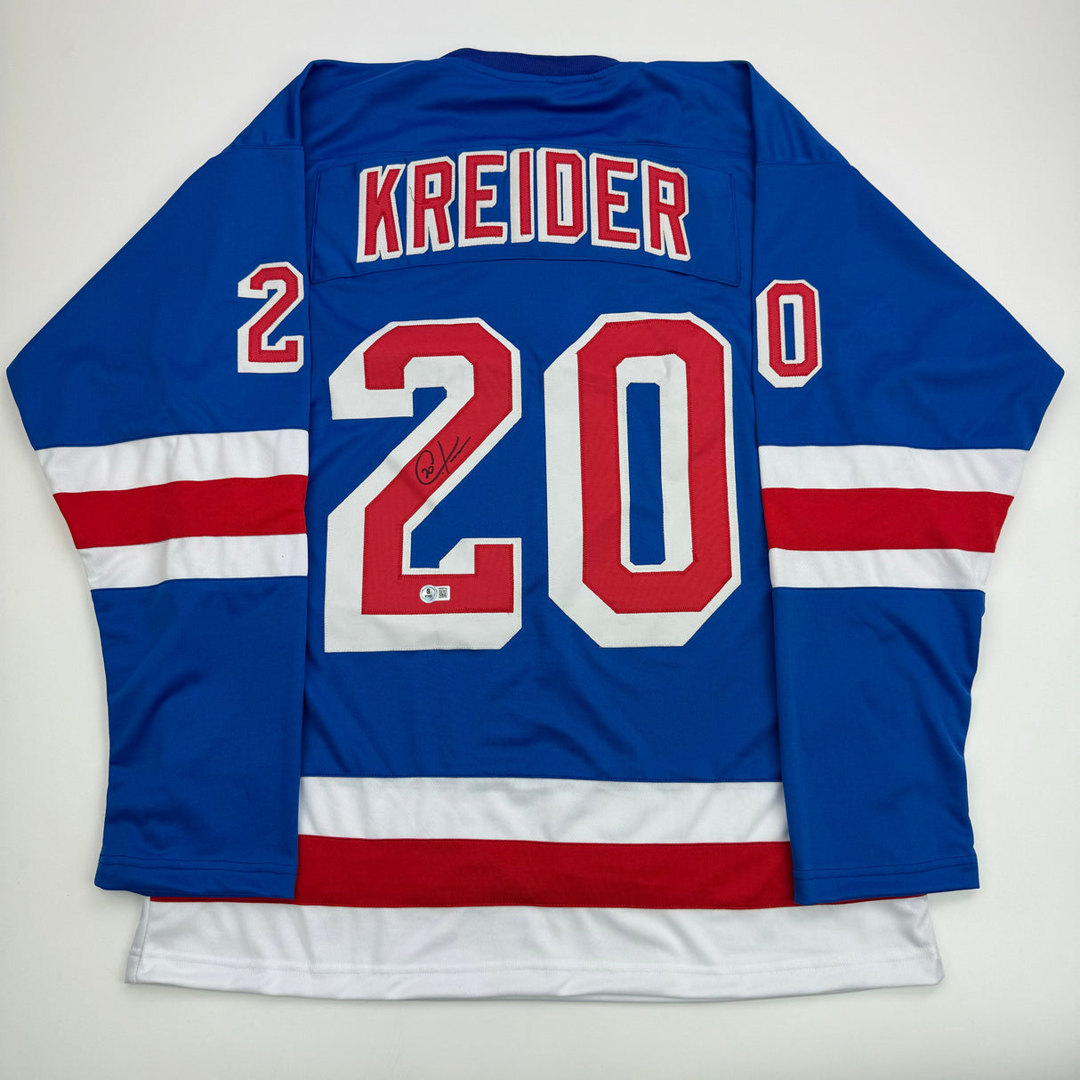 Camiseta de hockey azul de Nueva York autografiada/firmada de Chris Kreider Beckett BAS COA