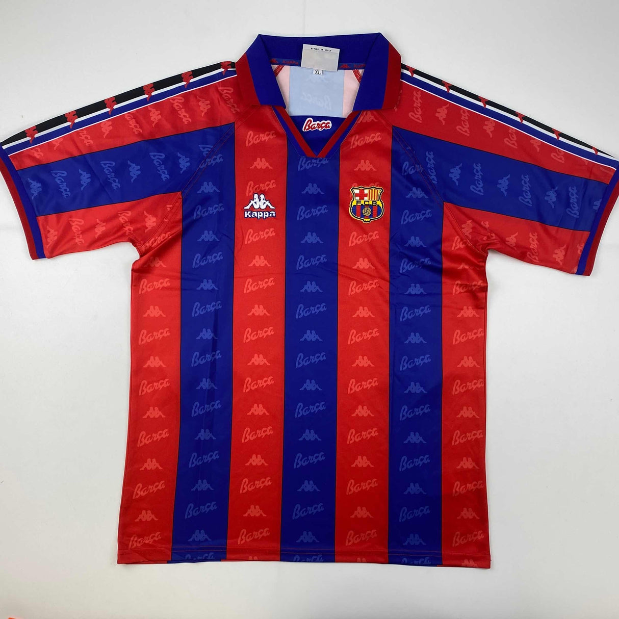 Camiseta de fútbol roja/azul del FC Barcelona de Ronaldo Nazario autografiada/firmada Beckett BAS COA