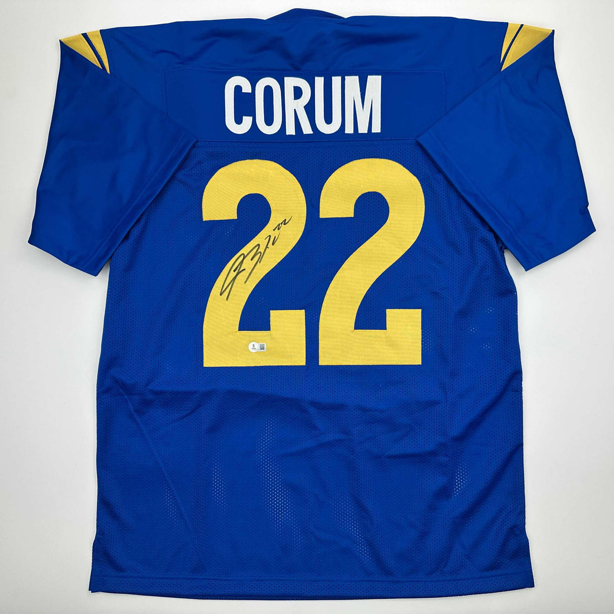 Camiseta de fútbol azul autografiada/firmada de Blake Corum Los Ángeles LA Beckett BAS COA