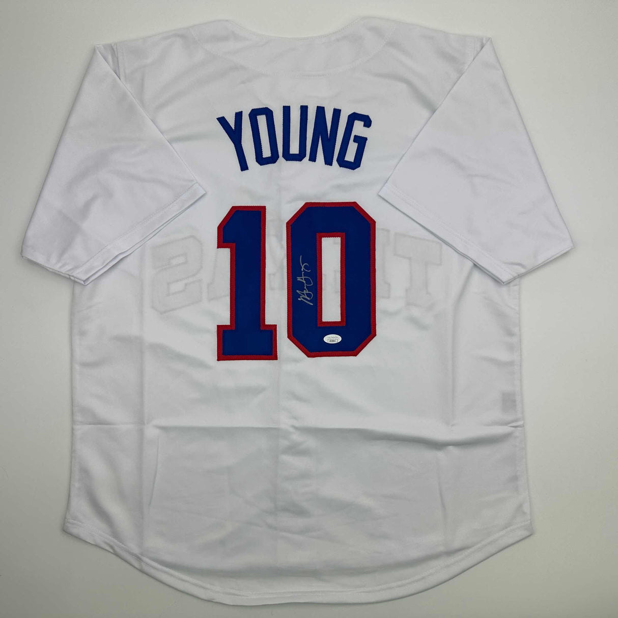 Camiseta de béisbol blanca de Michael Young Texas autografiada/firmada JSA COA